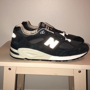 New balance Kith shark 990v2